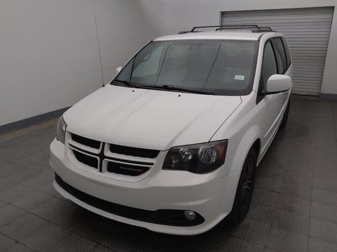 Used 2017 Dodge Grand Caravan GT FWD image 15