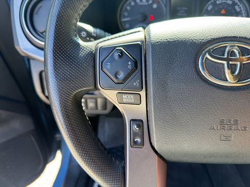 Used 2019 Toyota Tacoma TRD Off-Road RWD image 13