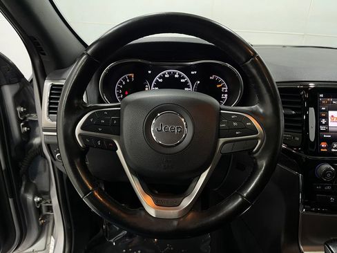 Used 2020 Jeep Grand Cherokee Limited w/ Premium Lighting Group image 22