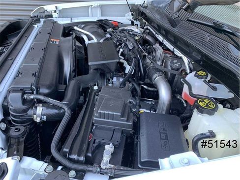 Used 2024 Chevrolet Silverado 3500 LT w/ Convenience Package image 11