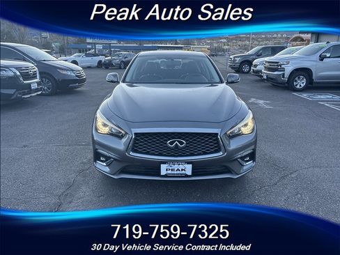 Used 2018 INFINITI Q50 Luxe w/ Essential Package (2.0T Luxe) image 2