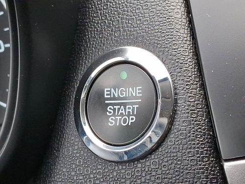 Used 2022 Ford EcoSport SE w/ SE Convenience Package image 25