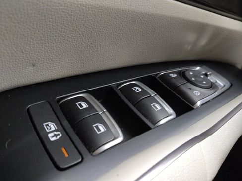 Used 2021 Kia Sorento S image 27