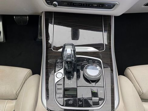 Used 2021 BMW X5 xDrive40i w/ M Sport Package AWD/4WD image 11
