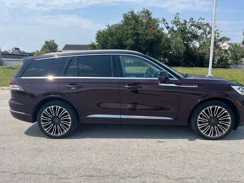 Used 2023 Lincoln Aviator Black Label w/ Dynamic Handling Package AWD/4WD image 2