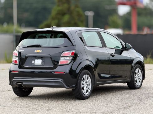 Used 2020 Chevrolet Sonic LT FWD image 9