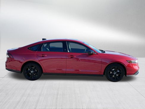 Certified 2025 Honda Accord SE image 8