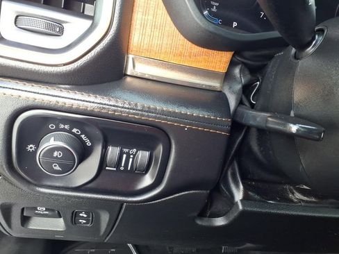 Used 2023 RAM 1500 Limited AWD/4WD image 30