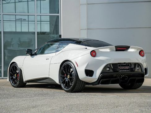 Used 2021 Lotus Evora image 11