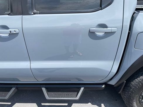 Used 2023 Nissan Frontier PRO-4X w/ Pro-4X Premium Package AWD/4WD image 26
