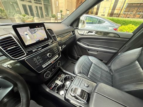 Used 2019 Mercedes-Benz GLS 450 4MATIC image 19