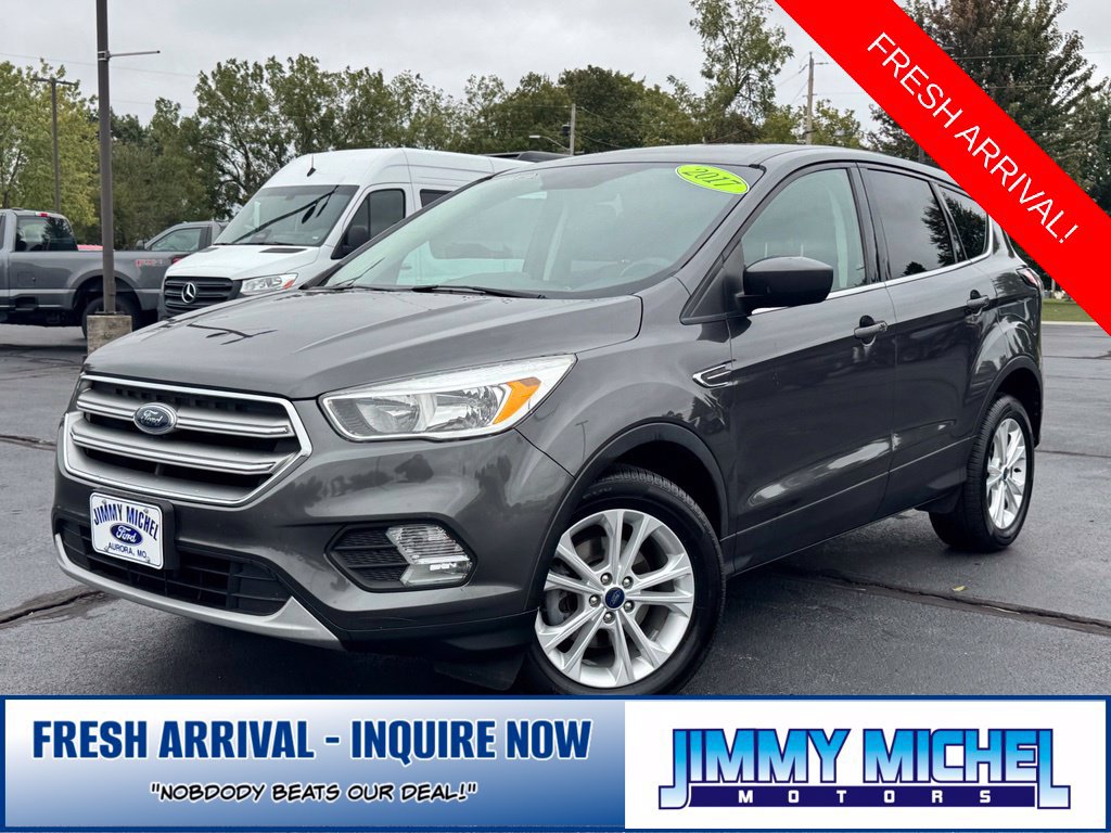 Used 2017 Ford Escape SE w/ SE Cold Weather Package FWD image 29