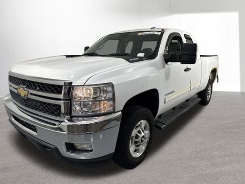 Used 2011 Chevrolet Silverado 2500 LT w/ Interior Plus Package RWD image 21