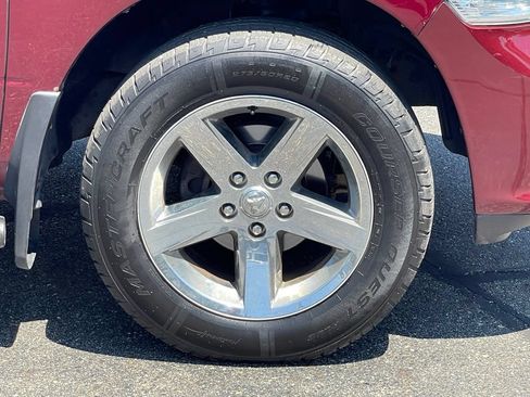 Used 2017 RAM 1500 Express AWD/4WD image 9