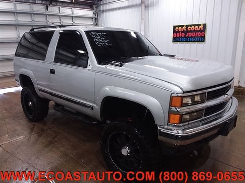 Used 1994 Chevrolet Blazer 4WD image 1