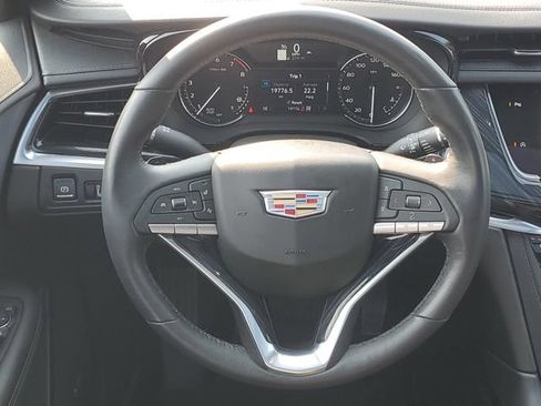 Certified 2024 Cadillac XT6 Premium Luxury w/ LPO, Floor Liner Package AWD/4WD image 31
