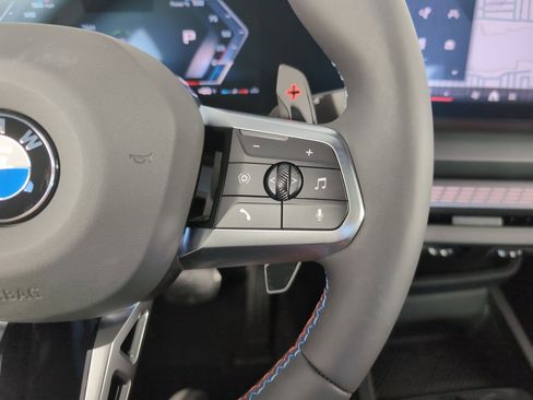 Used 2025 BMW M235i xDrive w/ Premium Package image 26