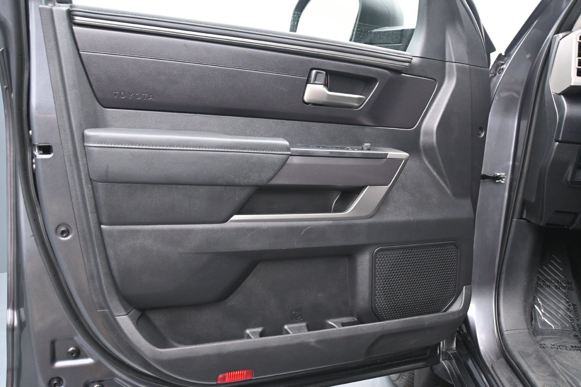 Used 2023 Toyota Tundra SR5 AWD/4WD image 16