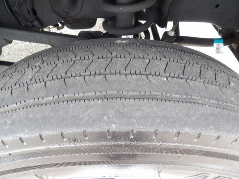 Used 2021 RAM 5500 Tradesman w/ Chrome Appearance Group AWD/4WD image 68