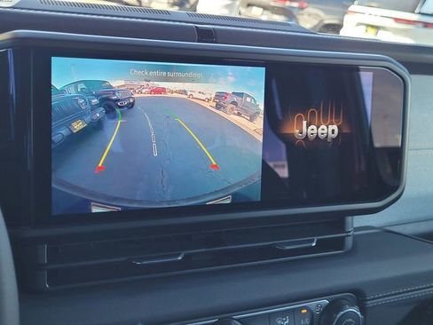 Certified 2025 Jeep Wrangler Unlimited Sahara image 10