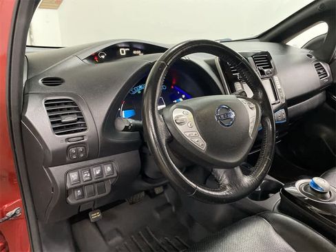 Used 2013 Nissan Leaf SL image 2