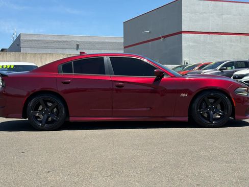 Used 2018 Dodge Charger R/T Scat Pack w/ Beats Audio Group RWD image 6