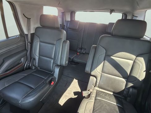 Used 2019 GMC Yukon SLT w/ Open Road Package AWD/4WD image 13