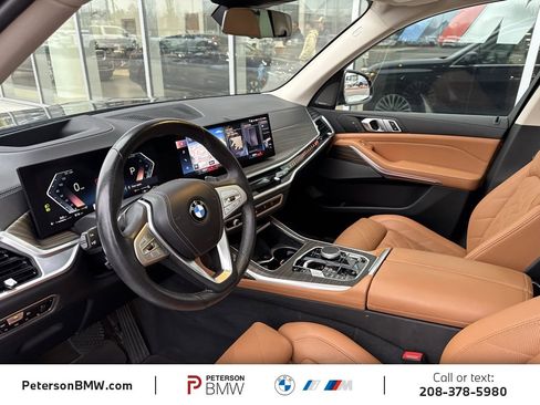 Used 2023 BMW X7 xDrive40i w/ Premium Package image 15