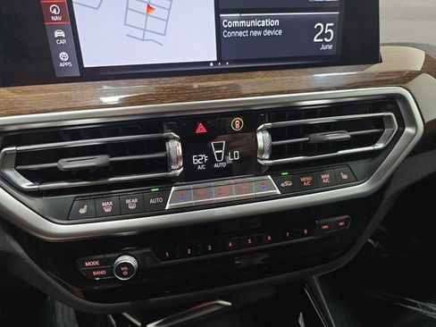 Used 2022 BMW X3 xDrive30i AWD/4WD image 24
