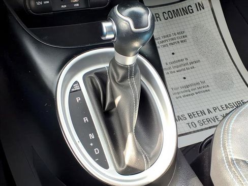 Used 2018 Kia Soul + image 18