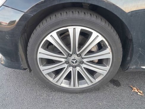 Used 2018 Mercedes-Benz E 300 4MATIC image 18