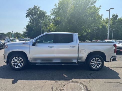 Certified 2020 Chevrolet Silverado 1500 LTZ w/ LTZ Premium Package AWD/4WD image 4