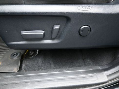 Used 2018 Toyota Tundra SR5 image 15