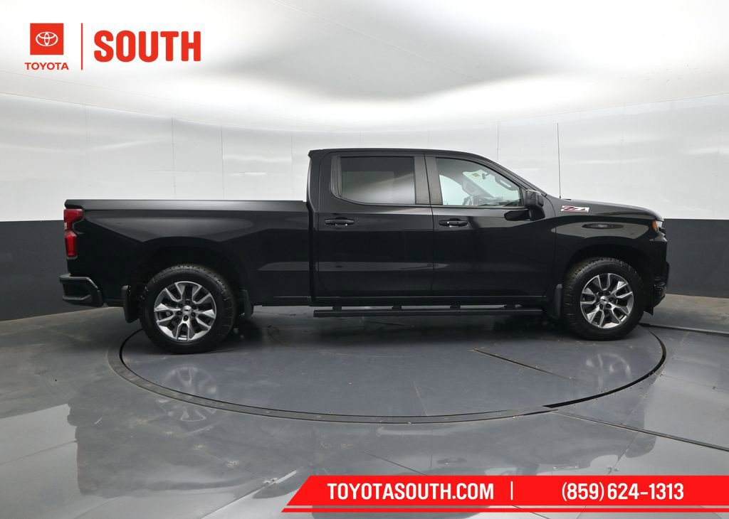 Used 2021 Chevrolet Silverado 1500 RST w/ Z71 Off-Road Package AWD/4WD image 3