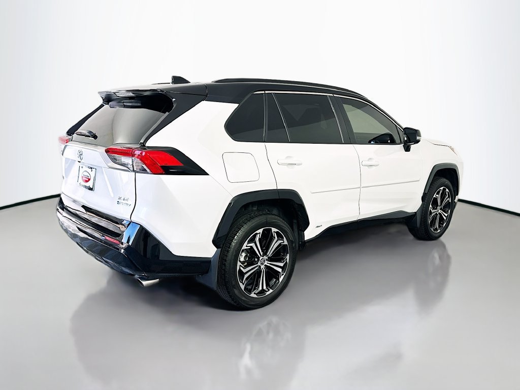 Certified 2025 Toyota RAV4 XSE AWD/4WD image 5