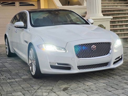 Used 2019 Jaguar XJ L Supercharged image 25