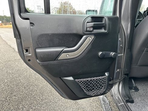 Used 2016 Jeep Wrangler Unlimited Sport w/ Connectivity Group image 22