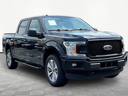 Used 2018 Ford F150 XL w/ Equipment Group 101A Mid AWD/4WD image 3