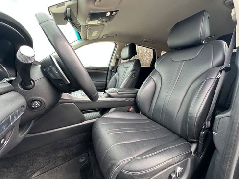 Used 2024 Genesis GV80 2.5T image 10