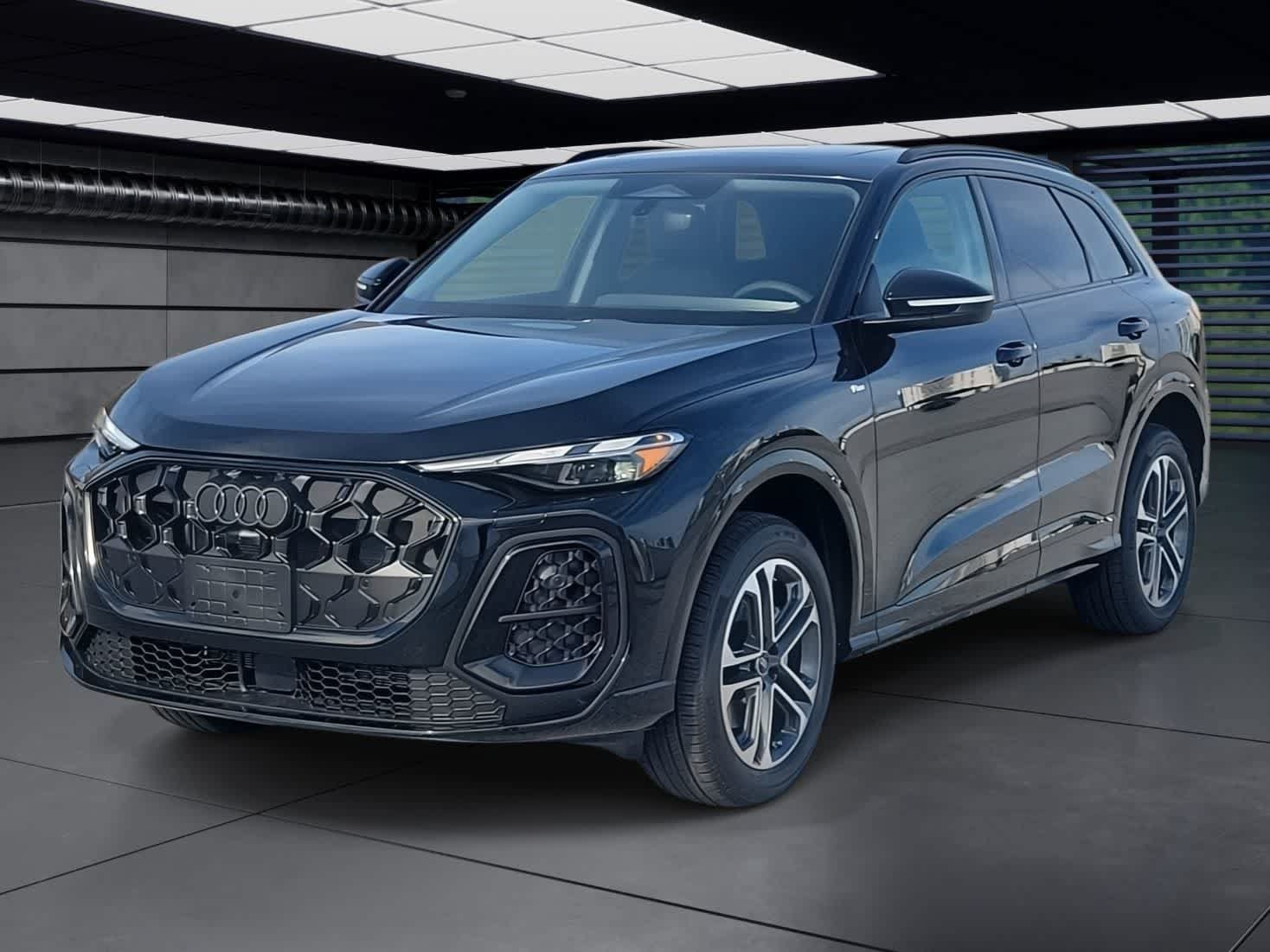 New 2026 Audi Q5 2.0T AWD/4WD image 1