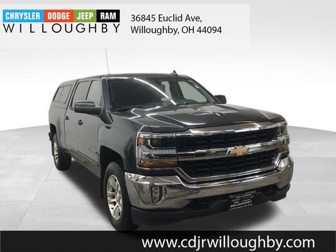 Used 2018 Chevrolet Silverado 1500 LT w/ All Star Edition image 3