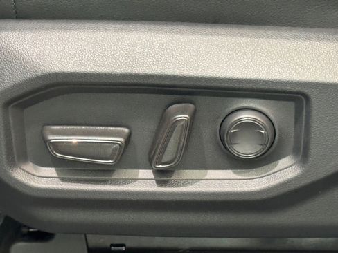 New 2026 Toyota Tundra SR5 AWD/4WD image 16