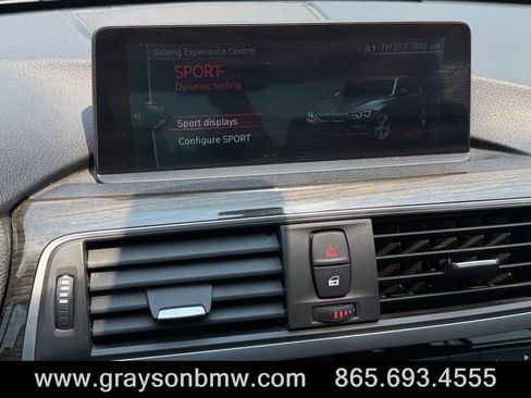 Used 2017 BMW 330i xDrive Sedan AWD/4WD image 32