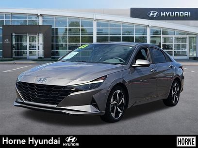 Used 2023 Hyundai Elantra SEL w/ Convenience Package