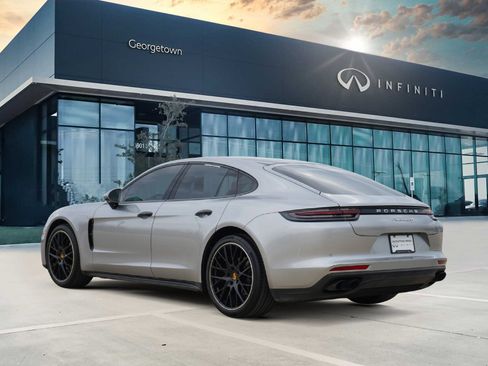 Used 2018 Porsche Panamera 4S image 5