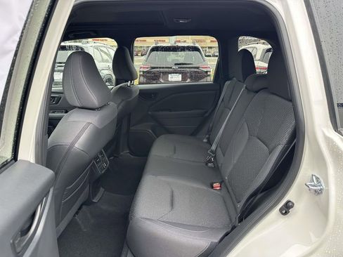 Used 2025 Subaru Forester Premium image 12