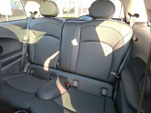 Used 2022 MINI Cooper S FWD image 8