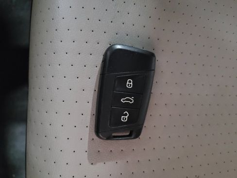 Used 2019 Volkswagen Jetta R-Line image 32