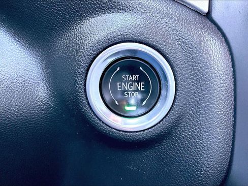 Used 2020 GMC Sierra 1500 SLE w/ SLE Value Package image 33