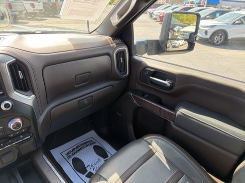 Used 2023 GMC Sierra 2500 Denali w/ Denali Ultimate Package AWD/4WD image 22